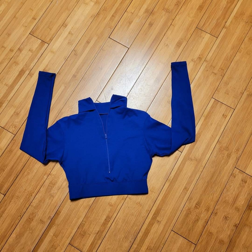 Long Sleeve Mock Neck Crop Top